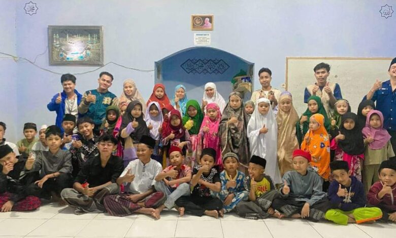 Mahasiswa KKN UIC Gelar Pengajian Bersama Warga Desa Sinar Jaya.