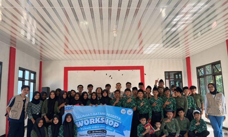 "WORKSHOP TEKNIK VIDIO DAN EDITOR, PESONA SOSIAL MEDIA"